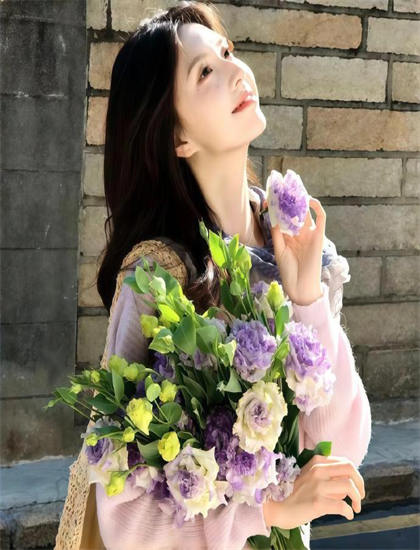 《现在靠自己赚钱的女职员》创作全记录：投资制作的背后故事 感受艺术创作的无限可能