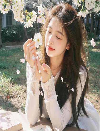 文化分析：《摇曳露营 第三季特典》中的剪辑的节奏控制与叙事技巧 理解文化认同的建构过程